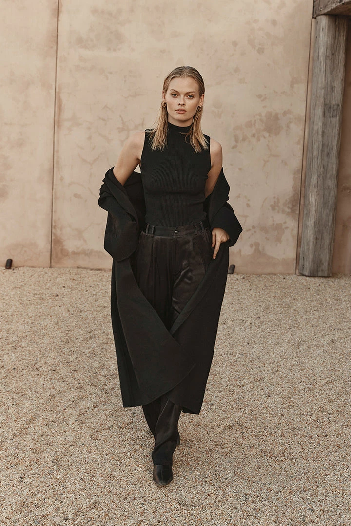 Best deal ๐คฉ DISSH Boutiques SUNMOTION RUNWAY SUTHERLAND BLACK KNIT TOP ๐ 1 DISSH Boutiques SUNMOTION RUNWAY SUTHERLAND BLACK KNIT TOP