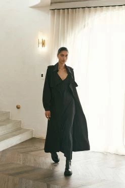 Buy ๐ DISSH Boutiques SERENA BLACK GATHERED TRENCH ๐ 9 DISSH Boutiques SERENA BLACK GATHERED TRENCH