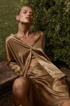 DISSH Boutiques THE BUMP FRIENDLY EDIT SIMONE CHARTREUSE SATIN SHIRT