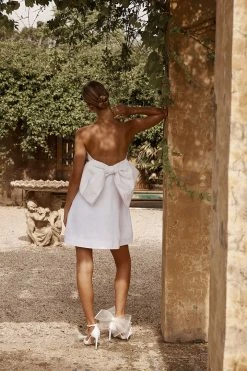 Best Sale ๐ DISSH Boutiques ๐ DRESSES AISLE WHITE LINEN BACK BOW ๐ DRESS ๐งจ 17 DISSH Boutiques DRESSES AISLE WHITE LINEN BACK BOW DRESS