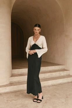 DISSH Boutiques SEREN BLACK TWO TONE SLEEVED DRESS