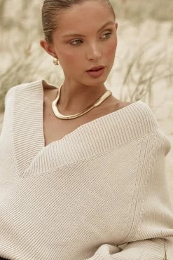 DISSH Boutiques ALDEA V NECK STONE KNIT JUMPER