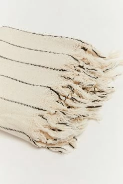 HOME MARIA FARRO KREMA BEACH TOWEL