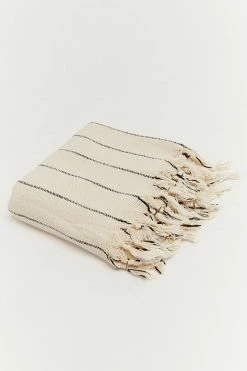 HOME MARIA FARRO KREMA BEACH TOWEL