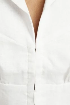 DISSH Boutiques COLLARED WHITE CROP TOP