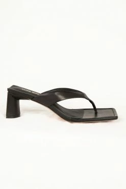 Hot Sale ๐ฅฐ ALIAS MAE NOAH BLACK LEATHER HEEL ๐ 8 ALIAS MAE NOAH BLACK LEATHER HEEL