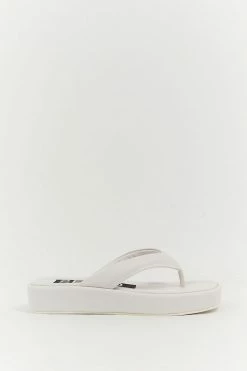 ALIAS MAE SENSO XOLANI CHALK SANDAL ACCESSORIES