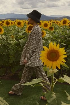 DISSH Boutiques MARLOW BEIGE GEO SHIRT THE BUMP FRIENDLY EDIT