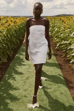 Best Sale ๐ DISSH Boutiques ๐ DRESSES AISLE WHITE LINEN BACK BOW ๐ DRESS ๐งจ 12 DISSH Boutiques DRESSES AISLE WHITE LINEN BACK BOW DRESS