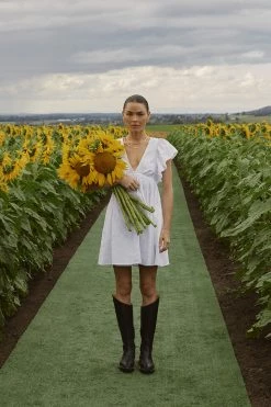 SUNMOTION RUNWAY ALIAS MAE AINSLEY BLACK BOOT