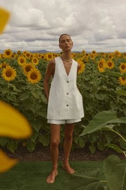 DISSH Boutiques LOGAN OFF WHITE LINEN LONGLINE TOP CLOTHING