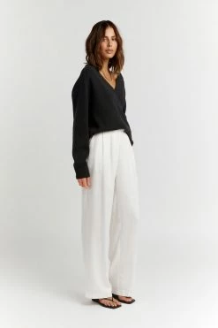 DISSH Boutiques SWEATERS ALDEA V NECK BLACK KNIT JUMPER