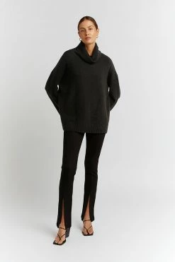 DISSH Boutiques BANKSIA BLACK OVERSIZED KNIT SWEATERS