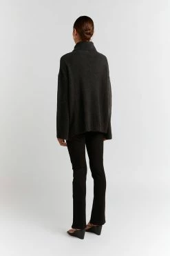 DISSH Boutiques BANKSIA BLACK OVERSIZED KNIT SWEATERS