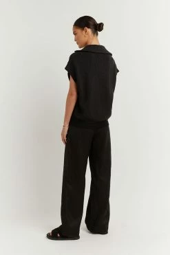 DISSH Boutiques HICKS BLACK ZIP FRONT KNIT VEST