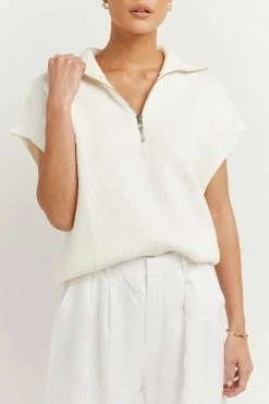 DISSH Boutiques WAISTCOATS HICKS WHITE ZIP FRONT KNIT VEST