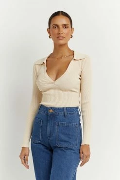 DISSH Boutiques CLOTHING FENTON BUTTER COLLARED SLEEVED TOP