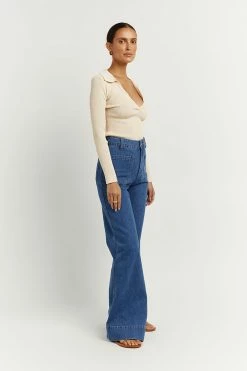 DISSH Boutiques CLOTHING FENTON BUTTER COLLARED SLEEVED TOP