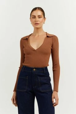 DISSH Boutiques CLOTHING FENTON MOCHA COLLARED SLEEVED TOP