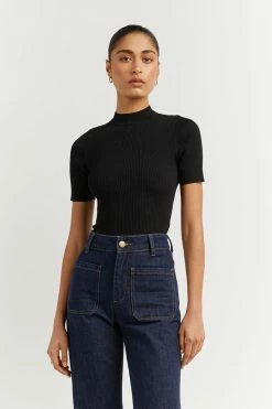 DISSH Boutiques DONNA BLACK SHORT SLEEVE KNIT TOP CLOTHING