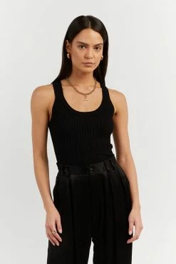 DISSH Boutiques LEE BLACK KNIT SCOOP TANK CLOTHING