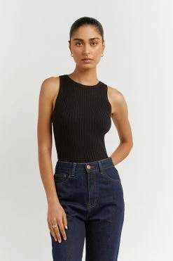 DISSH Boutiques OSCAR BLACK HIGH NECK TOP