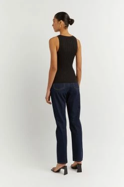 DISSH Boutiques OSCAR BLACK HIGH NECK TOP