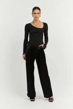 DISSH Boutiques WINDSOR ASYM BLACK SLEEVED TOP