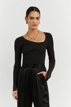 DISSH Boutiques WINDSOR ASYM BLACK SLEEVED TOP