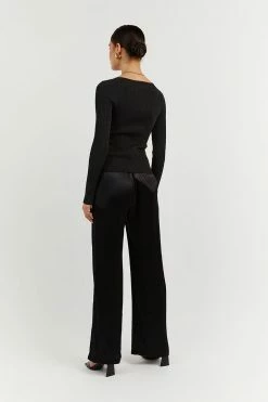 DISSH Boutiques WINDSOR ASYM BLACK SLEEVED TOP