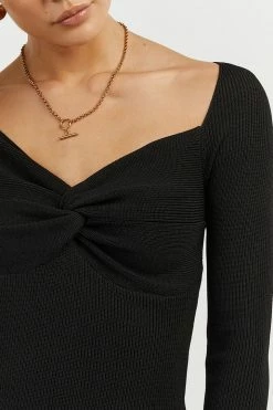 DISSH Boutiques ANIKA TWISTED BLACK SLEEVED TOP
